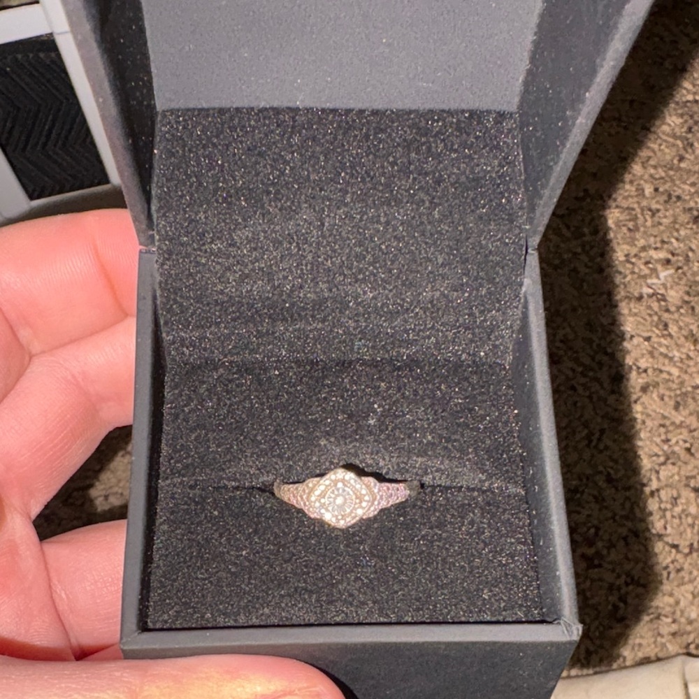 Kay Jewelers Diamond Accent Beaded Cushion Frame Promise Ring Sterling Silver